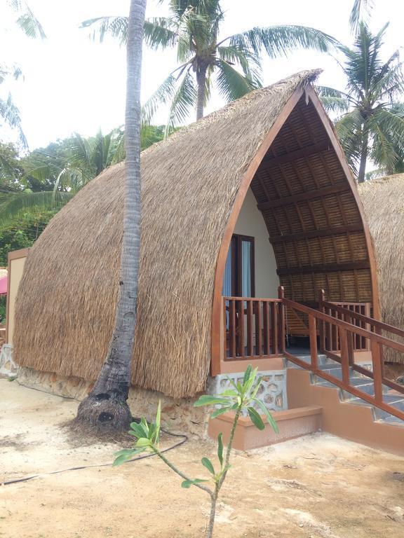 Karimun Lumbung Hotel Karimunjawa Exterior photo